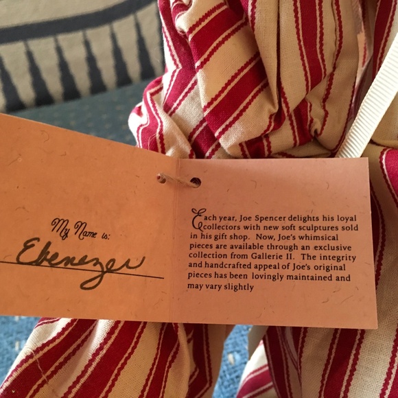 Joe Spencer Gathered Traditions Ebenezer Scrooge Doll - Picture 4 of 7